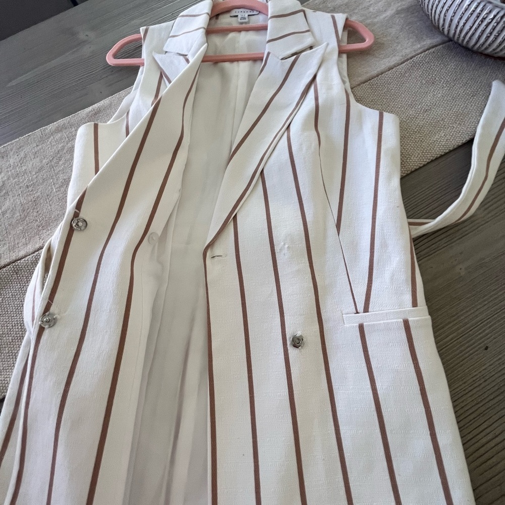 NWOT- Topshop- Belt Stripe Sleeveless Blazer- Size US 10 - Picture 6 of 10